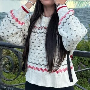 Genuine Roots Cabin 1973 Cozy White and Red Patterned cropped Sweater Canada S